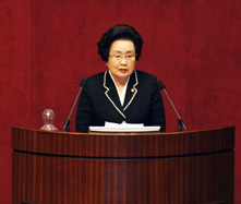 "약사 외길 30년 바탕으로 민생정치 역점"