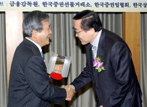 한미약품, "기업가치 가장 적극적 홍보"