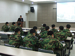 간호장교 20여명, 좋은강안병원 견학