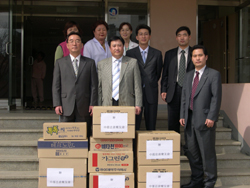 충청약우회, 노인요양원에 의약품 전달