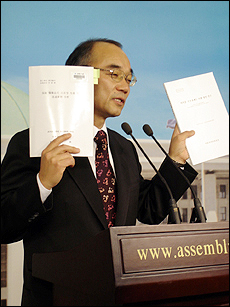 "식약청 소포장 보고서, 표절 경위 밝혀라"