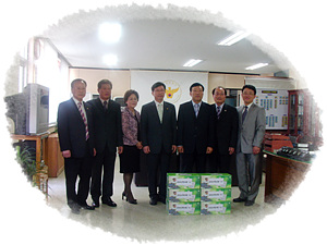 군산시약, 군산경찰서에 구급함 전달