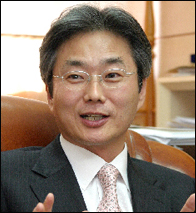 원희목 회장 "국회 진출은 부차적인 문제"
