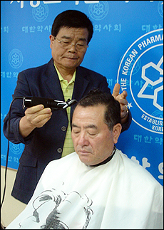 약사회 보궐선거, 변화보다 안정 선택했다