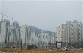 판교 상가공급 시기·가격 놓고 '산 넘어 산'