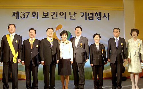 "44만 보건의료인, 건강한 대한민국 만들자"
