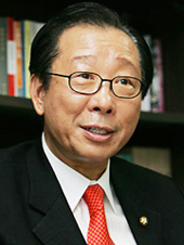 "의-약사 상호 인정, 형님·동생으로 시작을"