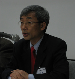 경실련 "제약R&D 왜 건보서 보상해야 하나"