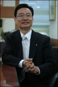 한올, 400억대 해외 판권 MOU 3건 체결 

