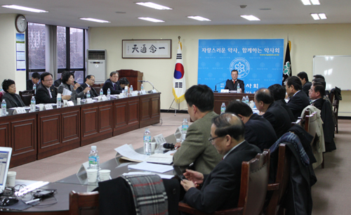 약사회, 슈퍼판매 비대위 구성…"분회장 총집결"