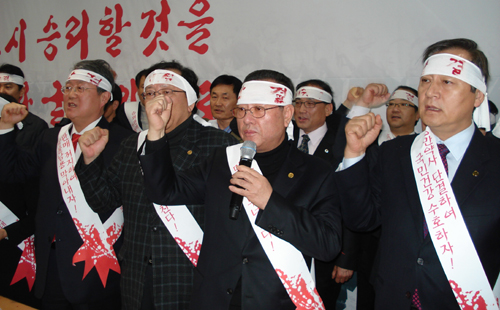 김구 집행부, 슈퍼판매 승부수…국민설득 관건

