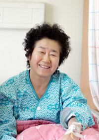 을지대병원, 저소득층 무료 인공관절 첫 수술