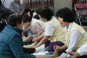 서울아산병원, 새터민·독거노인 대상 의료봉사
