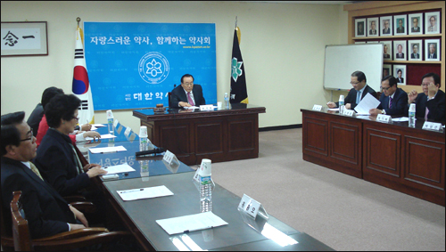 약사회, 선거제도 개선 착수…현장투표 최우선 논의
