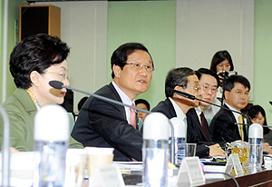 약사들 "편의점 직원이 일반약 DUR 할 것인가"
