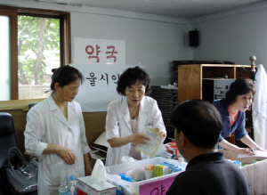 서울시약, 수해복구 현장서 봉사약국 운영