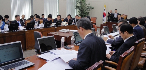"주차비에 진료비까지"…국립대병원, 문제는 '돈·돈'
