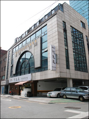 도매협회장 선거 최대 화두는 '위기극복과 화합'