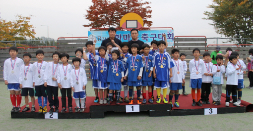 바이엘, 차범근 축구교실과 축구대회 개최