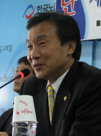 손학규 대표 "약가정책 반대, 제약사 얘기 듣겠다"