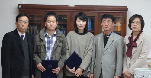 강원도약사회, 지역 약대생들에 장학금 전달

