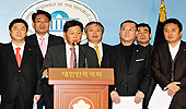 의원-약국, 가맹점 탈퇴·카드안쓰기 운동 전개