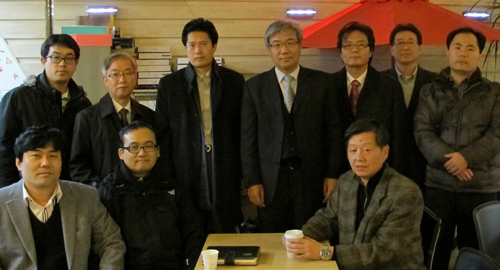 간암 투병 중인 동료 위해 의협 직원 성금 전달
