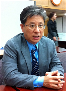 의료계, 성범죄 의사 처벌법 도입에 문제 제기