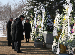 종근당, 이종근 선대회장 19주기 추도식 거행
