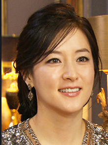 쌍둥이 출산 방송인 이영애…'1억 행복맘' 후원