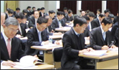 이사장단사 11곳 퇴장한 가운데 윤석근 이사장 선출