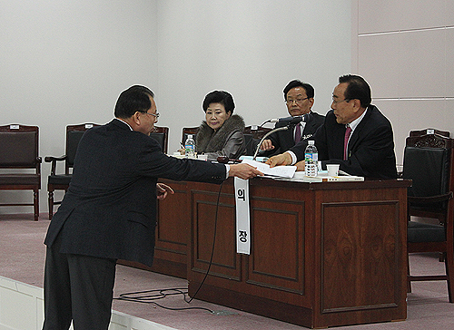대약회장 탄핵제도 도입 논의…비대위 재구성 건의