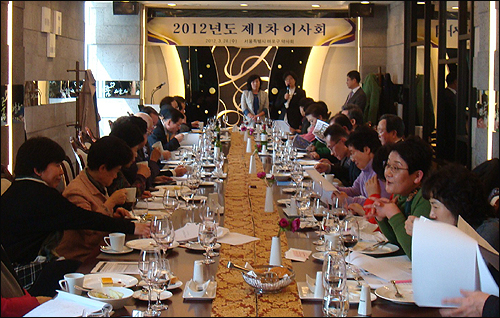 마포구약, 초도이사회에서 약계현안 논의

