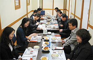 "슈퍼서 약 팔면 민생사범, 약국 무자격자 사법처리"