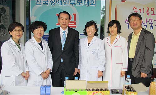 송파구약, 장애인 부모대회에서 봉사약국 운영

