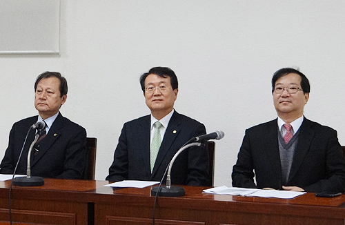 박 "세금추징·상근수당 모두 허위"…조 후보에 직격탄