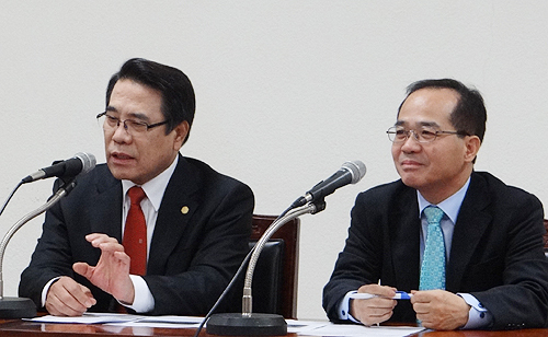 조 "토론회 발언내용이 증거"…박 후보 주장 반박