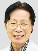 70대 여약사, 만학의 꿈…3년 노력끝 문학박사 됐다