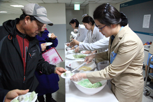 건국대병원, 대장암 '힐링 푸드' 음식 선보여