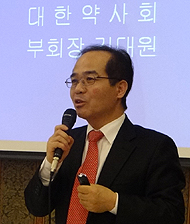 조찬휘 집행부, 일반인 약국개설 봉쇄 전략은?