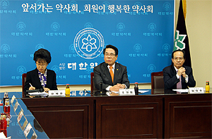 약사회, PM2000 사용불편 해소 상담실 확충