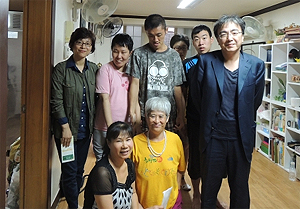 강동구약, 지역 복지단체에 약손사랑 전해