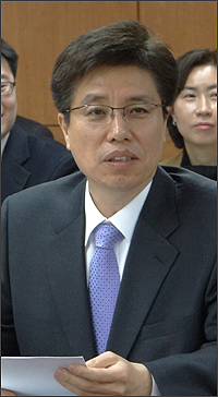 이영찬 "선택진료비 '병원 피' 보전여부 검토할 것"