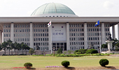 서비스산업기본법, 대자본 의원·약국개설 단초될라