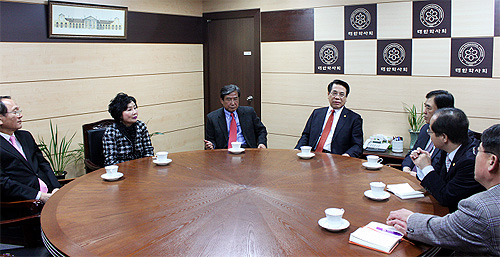 약사회-도매협, 대체조제·외자사 마진 문제 공조?