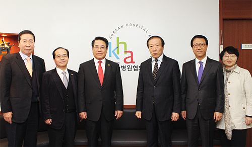 조찬휘 회장, 병협 김윤수 회장과 현안 논의