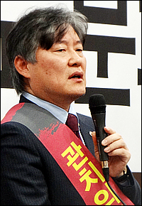 노환규 회장 "약학정보원 사태 충격 그 자체"
