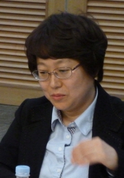 "내년 6월 법인약국이라는데, 난 사형수 심정"