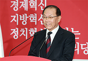 황우여 "국민건강특위 설치"…의료민영화 논란 차단