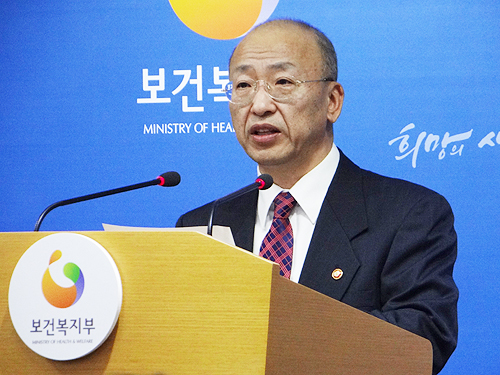 복지부, 靑 업무보고…영리회사형태 법인약국 추진?